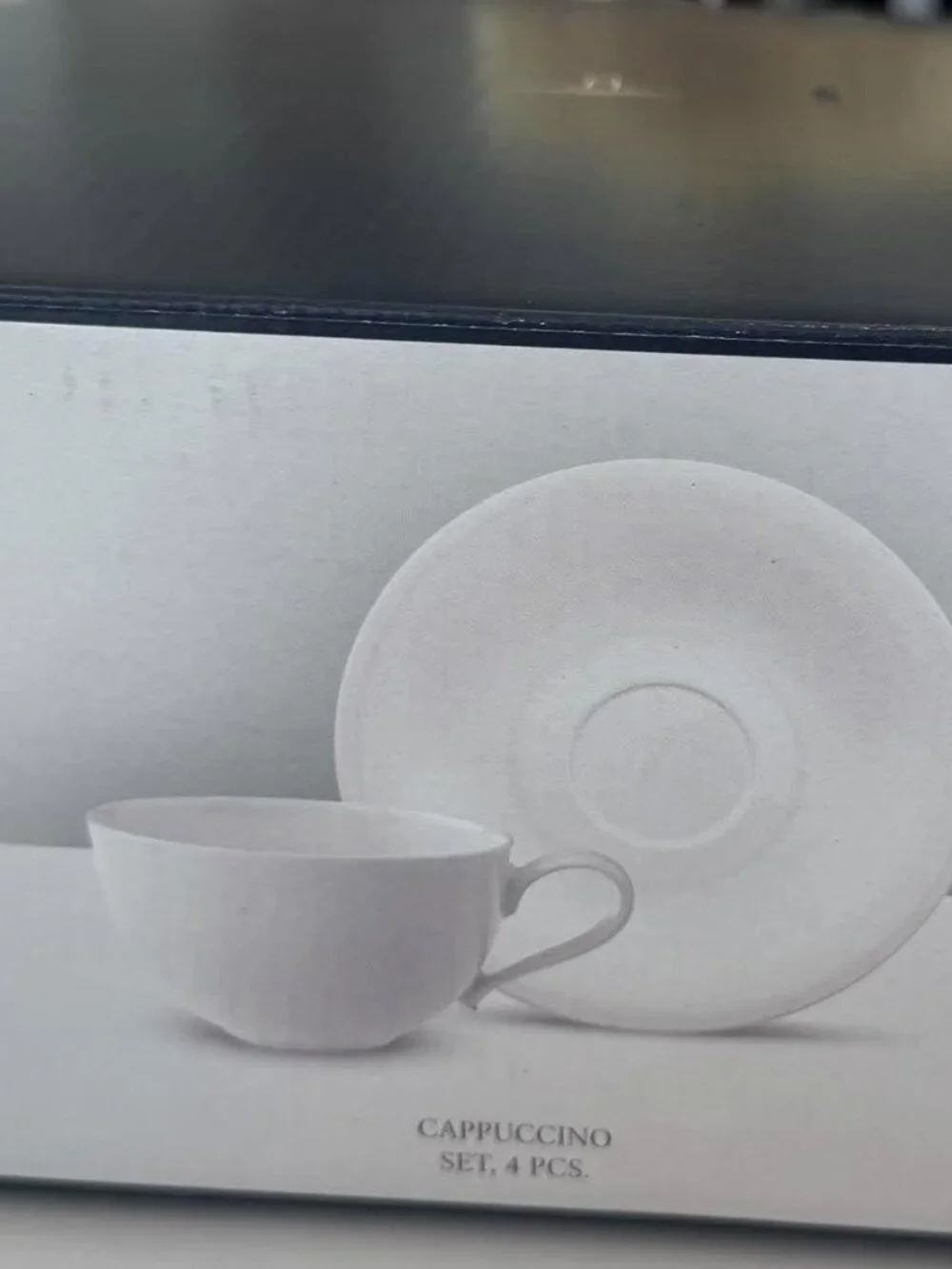 Villeroy & Boch New Porcelain Cottage Cappuccino Cups & Saucers 4 Pc Set NIB